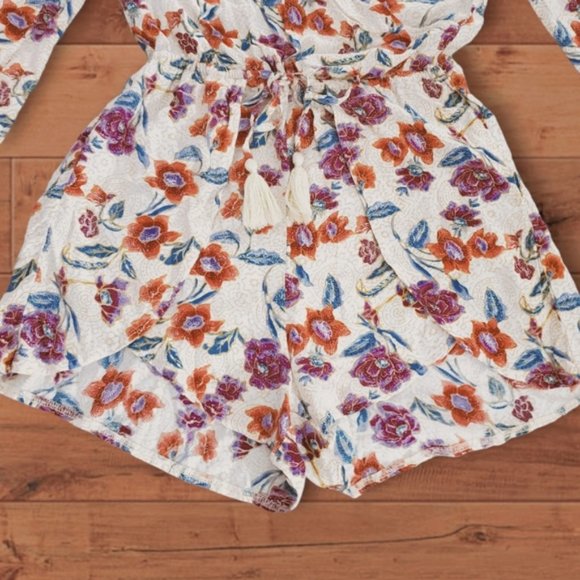 Hollister Vintage style Boho Keyhole Cross Over Surplice Romper - Picture 5 of 16